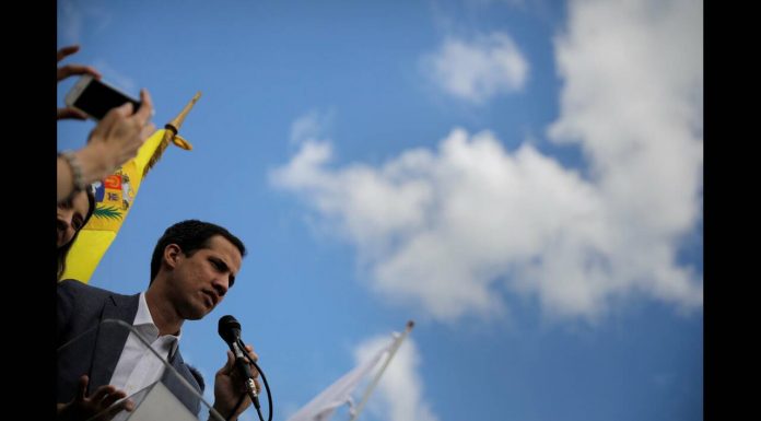Δεν αποκλείει αμερικανική στρατιωτική επέμβαση στη Βενεζουέλα ο Γκουαϊδό