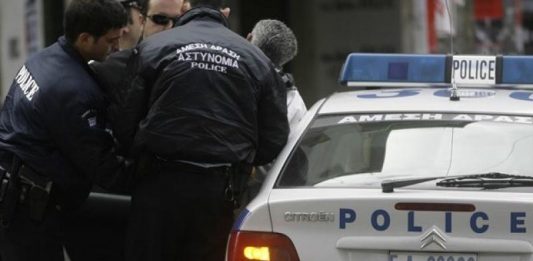 Έπιασαν κύκλωμα που διακινούσε ναρκωτικά