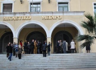 Πυροβολισμοί με έναν τραυματία έξω από τα δικαστήρια της Ζακύνθου