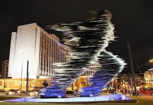 Η υπουργός Πολιτισμού ήθελε να δωρίσει το γλυπτό του Βαρώτσου στα Σκόπια