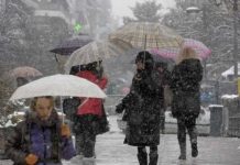 Αργεί ακόμα το καλοκαίρι: Έρχονται ισχυρές βροχές, καταιγίδες και πυκνές χιονοπτώσεις