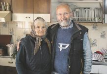 Συγκλονίζει η γιαγιά με τα “παράνομα” χόρτα: Να με κλείσουν φυλακή, δεν αντέχω τέτοια ντροπή