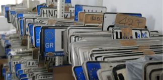 Επιστροφή πινακίδων από τον δήμο Αθηναίων για τις εκλογές