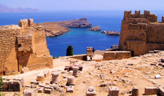 the-ancient-acropolis-of-lindos