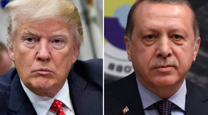 Bloomberg: Οι ΗΠΑ ετοιμάζουν κυρώσεις κατά της Τουρκίας για τους S-400