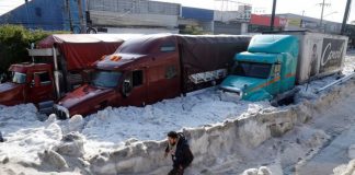 Πρωτόγνωρο: Πάνω από 2 μέτρα πάγος από χαλαζόπτωση “έθαψε” το Μεξικό! (Εικόνες)