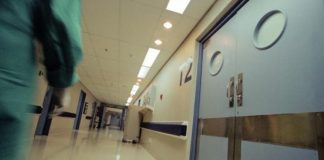 800 επιπλέον κλίνες Covid στην Αττική: Επίταξη υπηρεσιών ιδιωτών ιατρών από την Τετάρτη