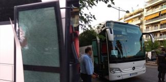 Τρόμος στο «Κάραβελ»: Οδηγός πυροβόλησε με καραμπίνα τουριστικό λεωφορείο