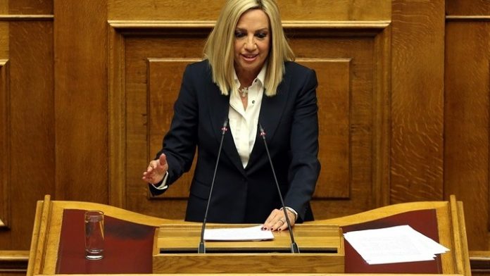 F-Gennimata-Oi-polites-zitoun-apantiseis-I-Bouli-prepei-na-skapsei-bathia-sti-laspi