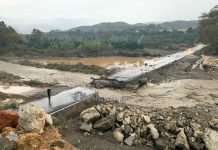 “Σαρώνει” την Κρήτη η κακοκαιρία: Προβλήματα στα Χανιά – Κόπηκε η διάβαση στον Κερίτη (Βίντεο)