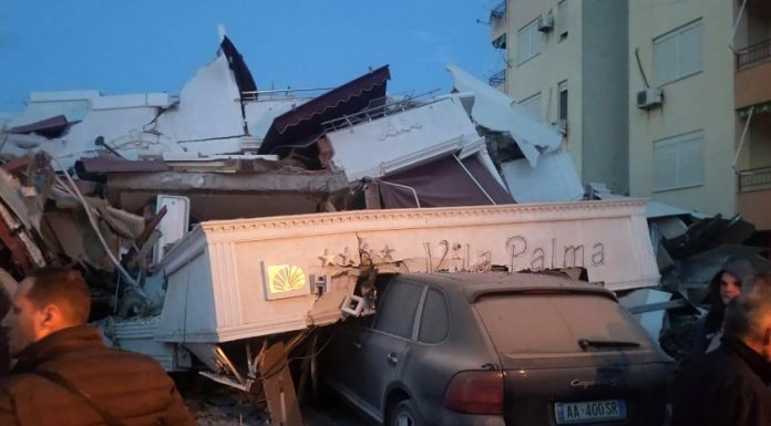Ημέρα εθνικού πένθους στην Αλβανία: Στους 30 έφτασαν οι νεκροί από τον φονικό σεισμό