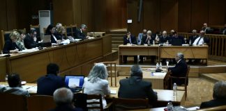 Εισαγγελέας στη δίκη της ΧΑ: Δεν υπάρχει εγκληματική οργάνωση, να απαλλαγούν όλοι