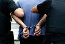 Χειροπέδες σε αλλοδαπό διακινητή παρανόμων μεταναστών στην Ημαθία