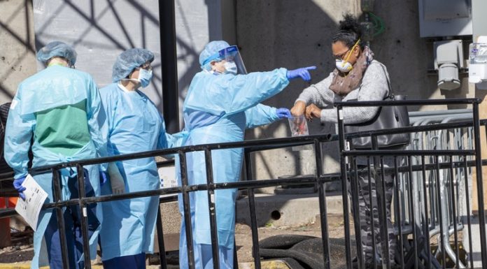Στις ΗΠΑ πλέον ο μεγαλύτερος αριθμός κρουσμάτων του ιού στον πλανήτη