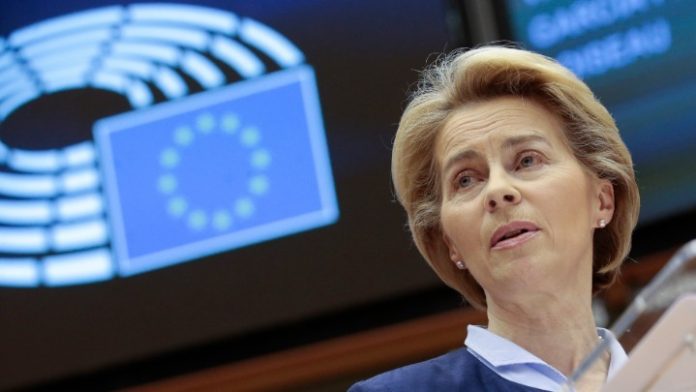 Fon-nter-Laien-stous-Italous-I-europaiki-oikogeneia-den-tha-sas-afisei-monous