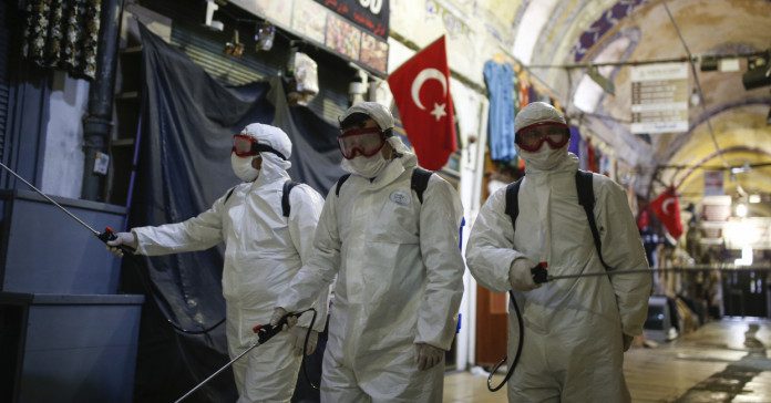 Θερίζει την Τουρκία ο κορωνοϊός: Πάνω από 1000 οι νεκροί – Νέα μέτρα από Ερντογάν