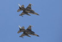 Τουρκικά F-16 παρενόχλησαν το ελικόπτερο του υπ. Εθνικής Άμυνας