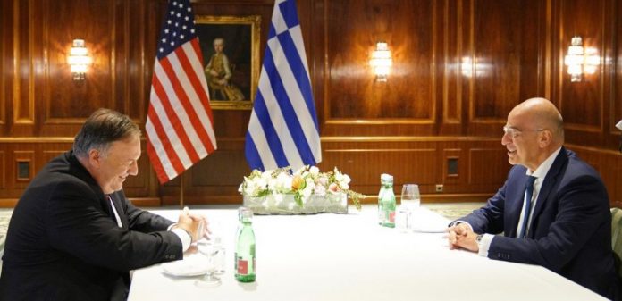 dendias-pompeo-vienni-koronoios