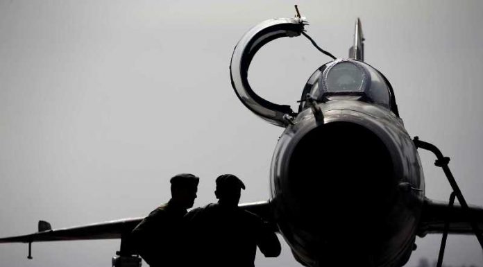 Σερβία: Συνετρίβη αεροσκάφος MIG-21 σε κατοικημένη περιοχή – Νεκρός ο πιλότος