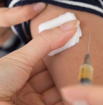Covid-19: Έρχονται τα εμβόλια για εφήβους και παιδιά