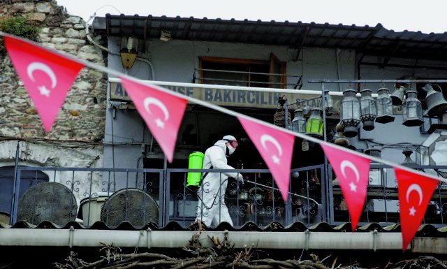 Τουρκία: Κοντά σε επίπεδα αρνητικού ρεκόρ τα ημερήσια κρούσματα Covid-19