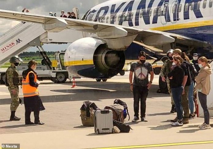 Λευκορωσία-Ryanair-Πτήση-Αθήνα