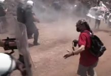 Διαμαρτυρία κατοίκων και επεισόδια με αστυνομικούς για τις ανεμογεννήτριες στα Άγραφα