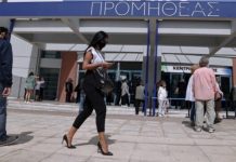 Στ. Πέτσας: Αυτά θα είναι τα προνόμια των εμβολιασμένων