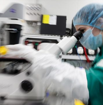 SARS-COV-2: Τώρα και μετάλλαξη Έψιλον – Πώς διαφεύγει ο ιός από τα εμβόλια