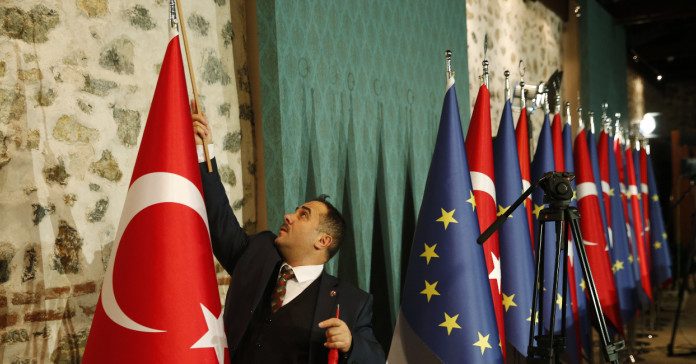 Koμισιόν κατά Τουρκίας: Να αποφύγει ενέργειες που βλάπτουν τις σχέσεις καλής γειτονίας