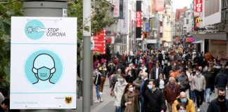 ECDC: Προειδοποιεί για κίνδυνο «πολύ υψηλής» υγειονομικής επιβάρυνσης