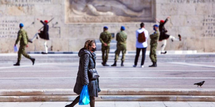 lockdown-koronoios-metra-syntagma-vouli-ergazomenoi-syntakseis-syntaksiouxoi-polites-katastimata-15-02-2021_0