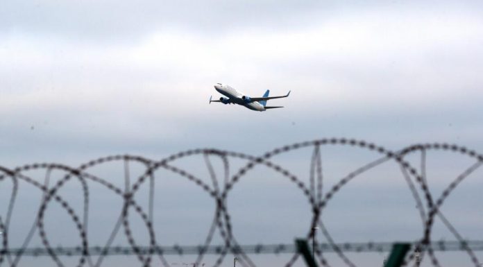 Η Ευρώπη κλείνει τον εναέριο χώρο της για την Ρωσία: Νέες σκληρές κυρώσεις