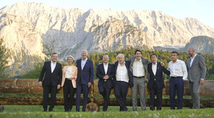 G7: Οι ηγέτες των 7 στηρίζουν την Ουκρανία εντείνουν την πίεση προς τη Μόσχα