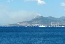 Φωτιά στη Νέα Πέραμο: Άνοιξε η Εθνική οδός Αθηνών-Κορίνθου – Μήνυμα του 112 για εκκένωση