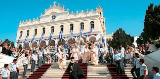 Η Θεομήτωρ εκοιμήθη και μετέστη – Η Ορθοδοξία εορτάζει