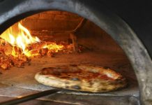Πιτσαρία με αδήλωτο τζίρο 635.000 ευρώ εντόπισε η ΑΑΔΕ στην Αργυρούπολη