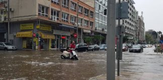 «Πνίγηκε» η Θεσσαλονίκη από ισχυρή καταιγίδα: 500 κλήσεις στην Πυροσβεστική