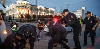 Ρωσία: Απειλές Μεντβέντεφ για πυρηνικά – Επιστράτευση διαδηλωτών