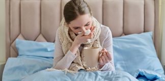 Ανησυχία για την «τρι-δημία» γρίπης, RSV, COVID-19 από τους ειδικούς