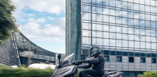 Kymco AK 550 Premium: Ένα και μοναδικό