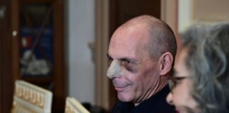 Ελεύθερος ο 19χρονος κατηγορούμενος για την επίθεση στον Γ. Βαρουφάκη