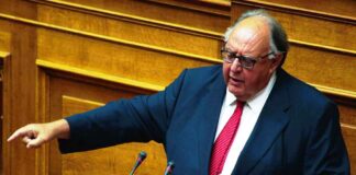Απεβίωσε ο πρώην υπουργός και ιστορικό στέλεχος του ΠΑΣΟΚ Θ. Πάγκαλος