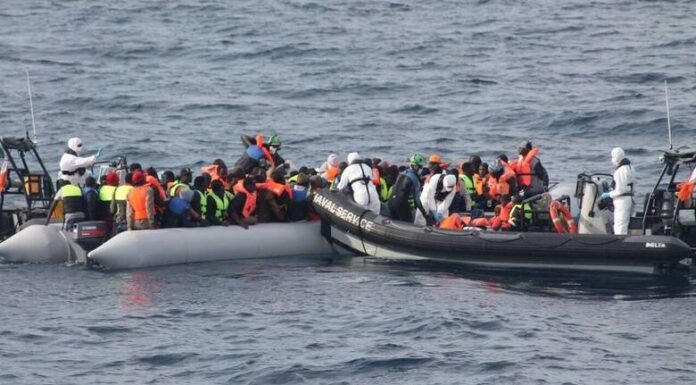 Ιταλία: Πάνω από δυο χιλιάδες μετανάστες στην Λαμπεντούζα τις τελευταίες 48 ώρες