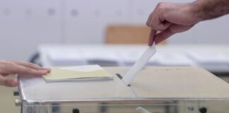 Σε δημόσια διαβούλευση από σήμερα το νομοσχέδιο για την ψήφο των αποδήμων