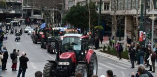 Αποχώρησαν τα τρακτέρ από το Σύνταγμα: Αποκαταστάθηκε η κυκλοφορία στο οδικό δίκτυο