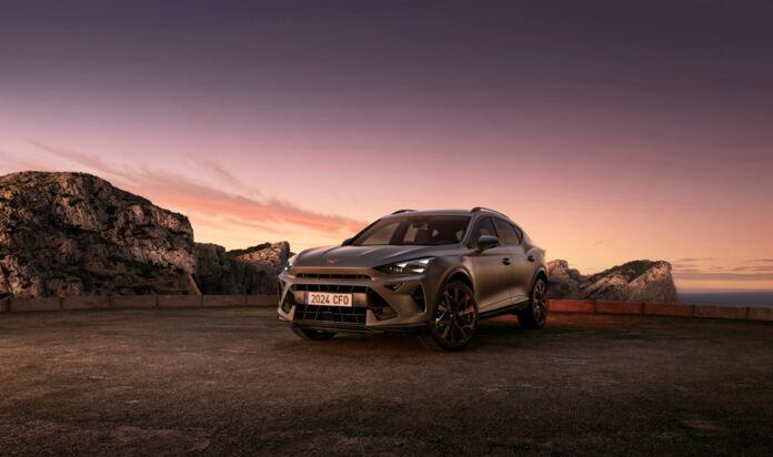 CUPRA-unveils-the-new-CUPRA-Formentor-and-CUPRA-Leon_02