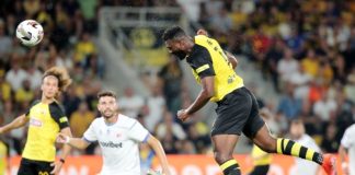 Η ΑΕΚ… πέταξε στην κορυφή, 2-0 τον Βόλο