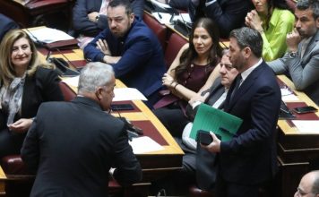 Βουλή-Υποκλοπές: Απορρίφθηκε η πρόταση για Εξεταστική – Αποχώρησαν ΠΑΣΟΚ-ΣΥΡΙΖΑ-ΚΚΕ