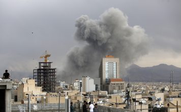 Ιρανικές επιθέσεις σε Κουβέιτ και Μπαχρέιν: Πλήγματα των ΗΠΑ στο νησί Κεσμ του Ιράν